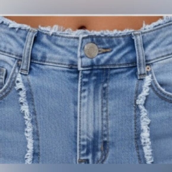 Raw Cut Bootcut Leg Jeans - Picture 6 of 9